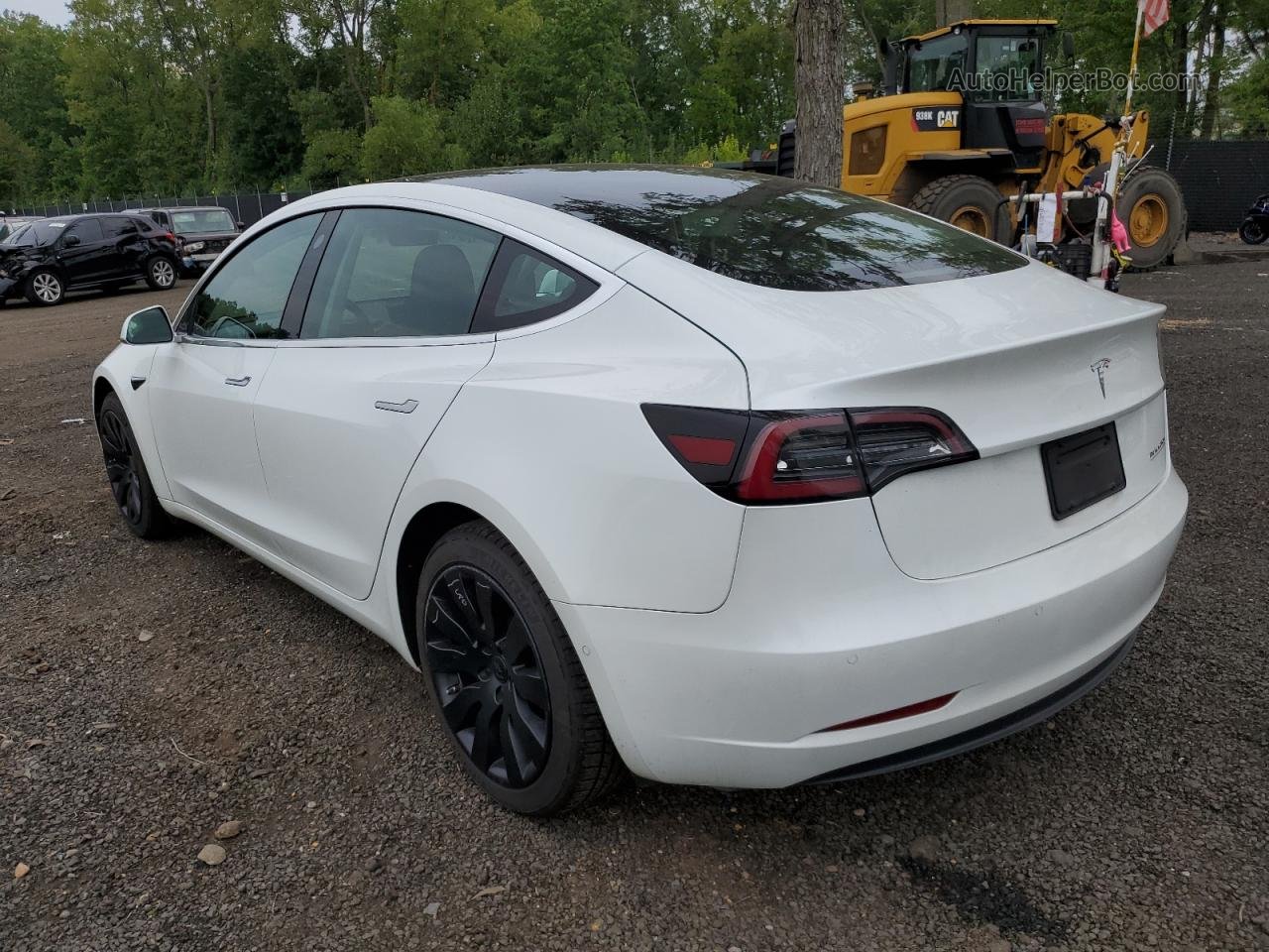 2019 Tesla Model 3  White vin: 5YJ3E1EB5KF437396