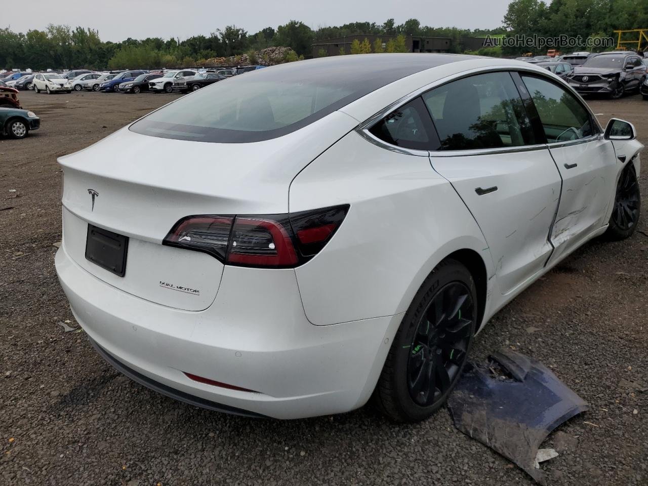 2019 Tesla Model 3  Белый vin: 5YJ3E1EB5KF437396