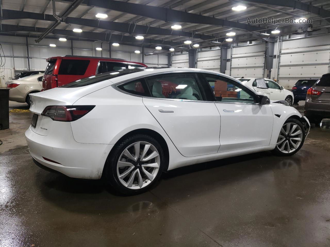 2019 Tesla Model 3  Белый vin: 5YJ3E1EB5KF454540