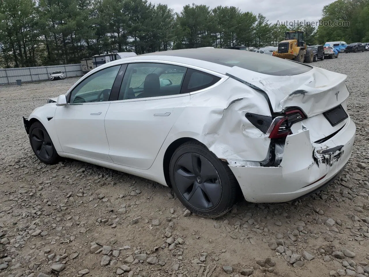 2019 Tesla Model 3  White vin: 5YJ3E1EB5KF493211