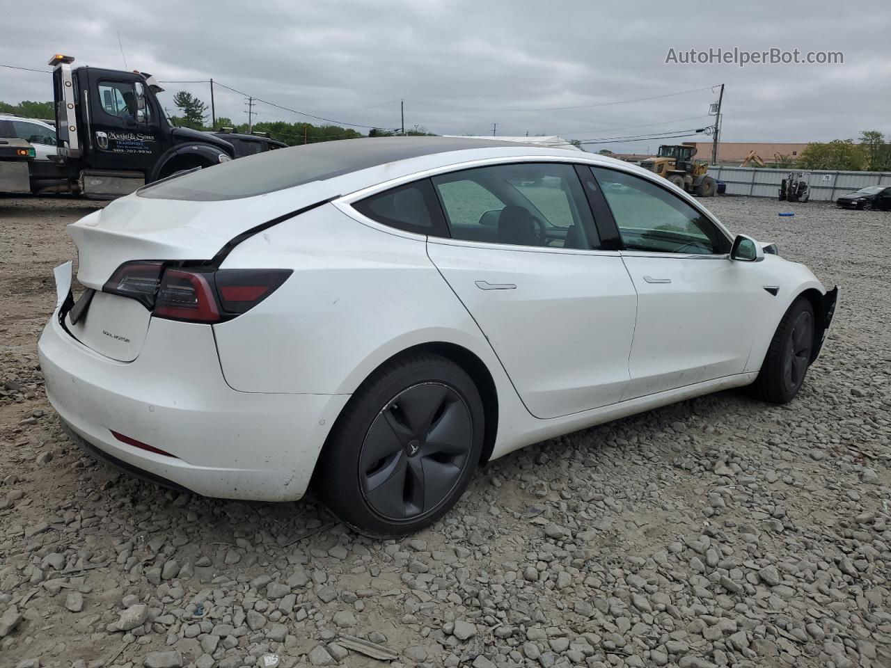 2019 Tesla Model 3  White vin: 5YJ3E1EB5KF493211