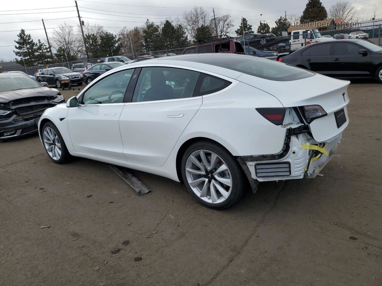 2020 Tesla Model 3  White vin: 5YJ3E1EB5LF621237