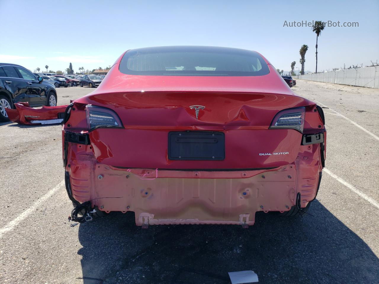 2020 Tesla Model 3  Red vin: 5YJ3E1EB5LF635848