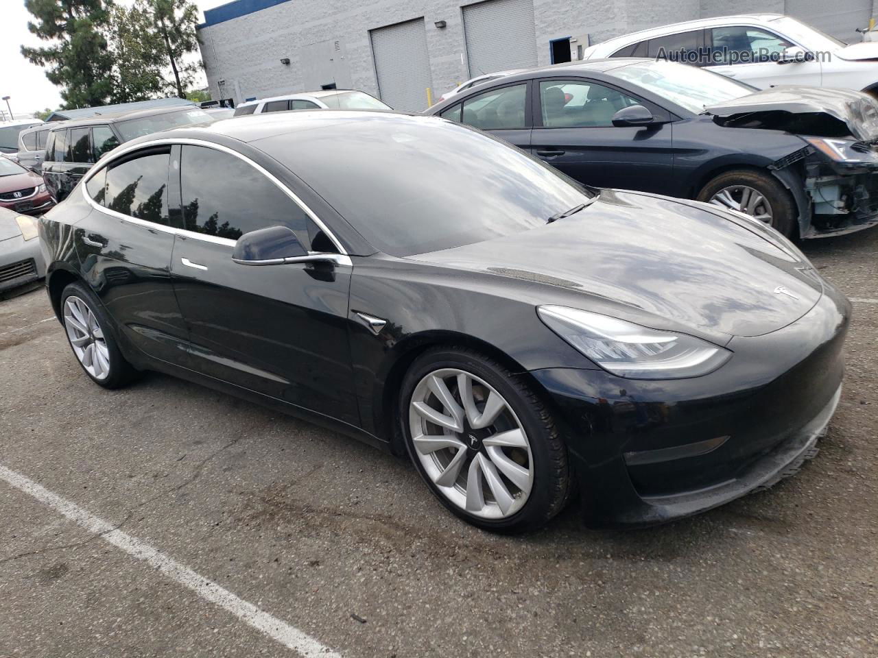 2020 Tesla Model 3  Черный vin: 5YJ3E1EB5LF638801