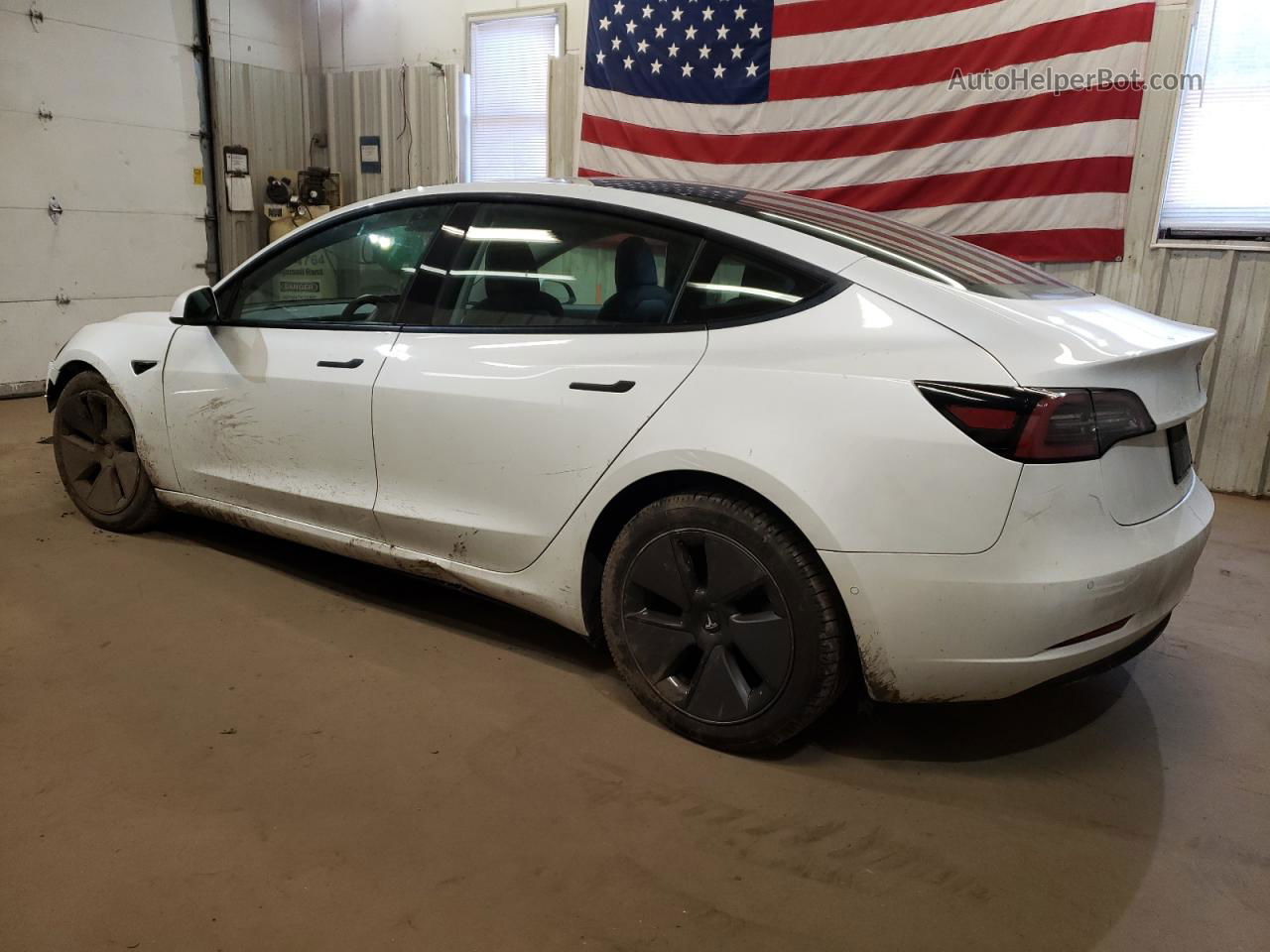 2021 Tesla Model 3  White vin: 5YJ3E1EB5MF924116