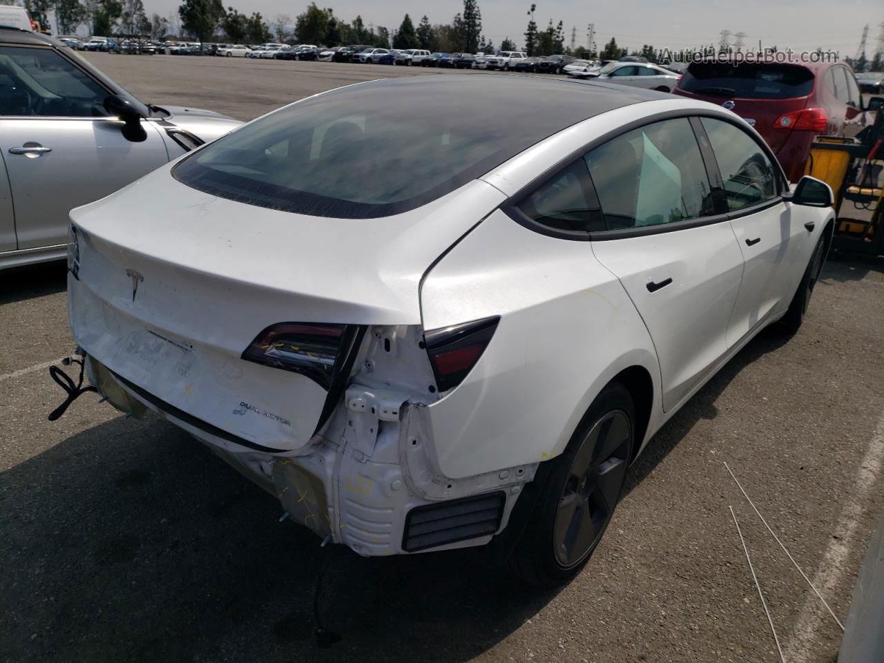 2022 Tesla Model 3  White vin: 5YJ3E1EB5NF319577