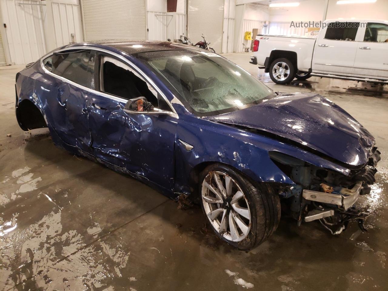 2018 Tesla Model 3  Синий vin: 5YJ3E1EB6JF121813