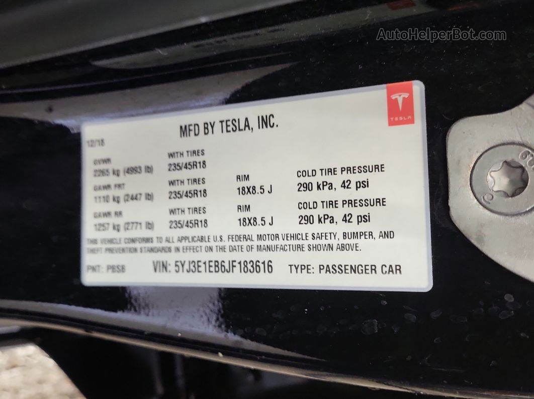 2018 Tesla Model 3   Белый vin: 5YJ3E1EB6JF183616