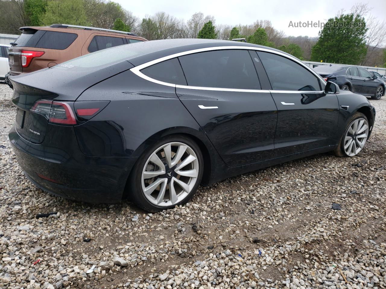 2019 Tesla Model 3  Черный vin: 5YJ3E1EB6KF388760