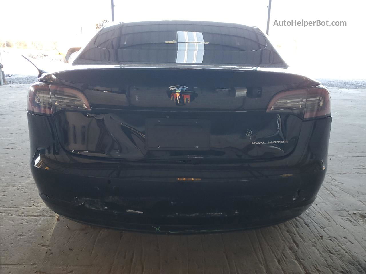 2019 Tesla Model 3  Черный vin: 5YJ3E1EB6KF391576