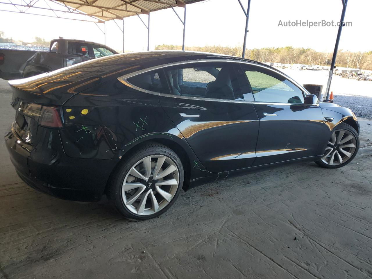 2019 Tesla Model 3  Черный vin: 5YJ3E1EB6KF391576