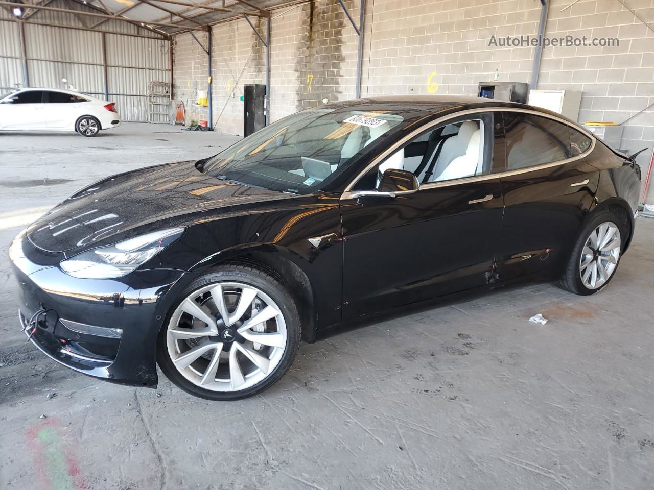 2019 Tesla Model 3  Черный vin: 5YJ3E1EB6KF391576