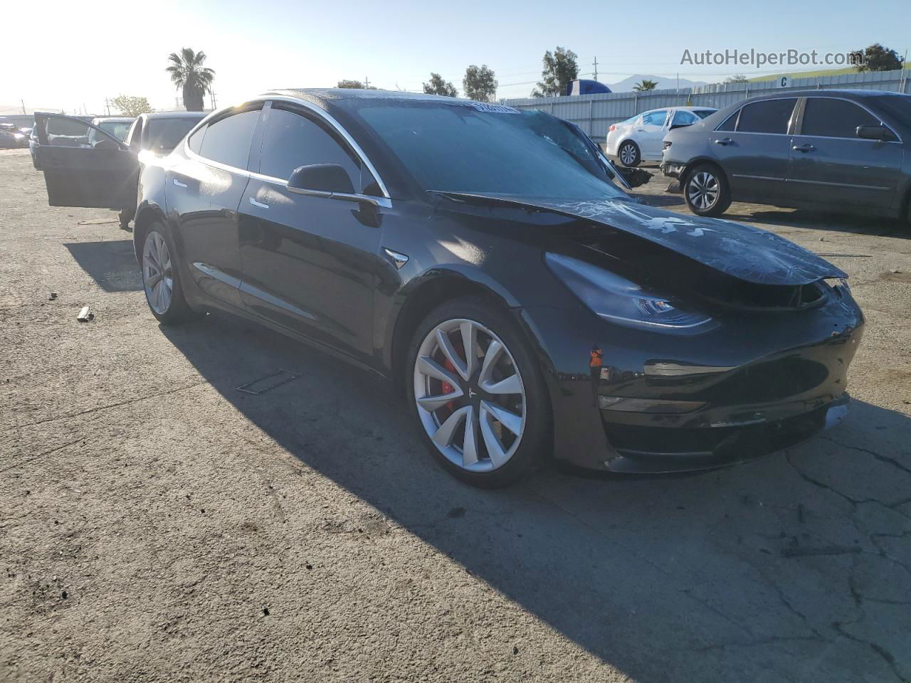 2019 Tesla Model 3  Черный vin: 5YJ3E1EB6KF441599