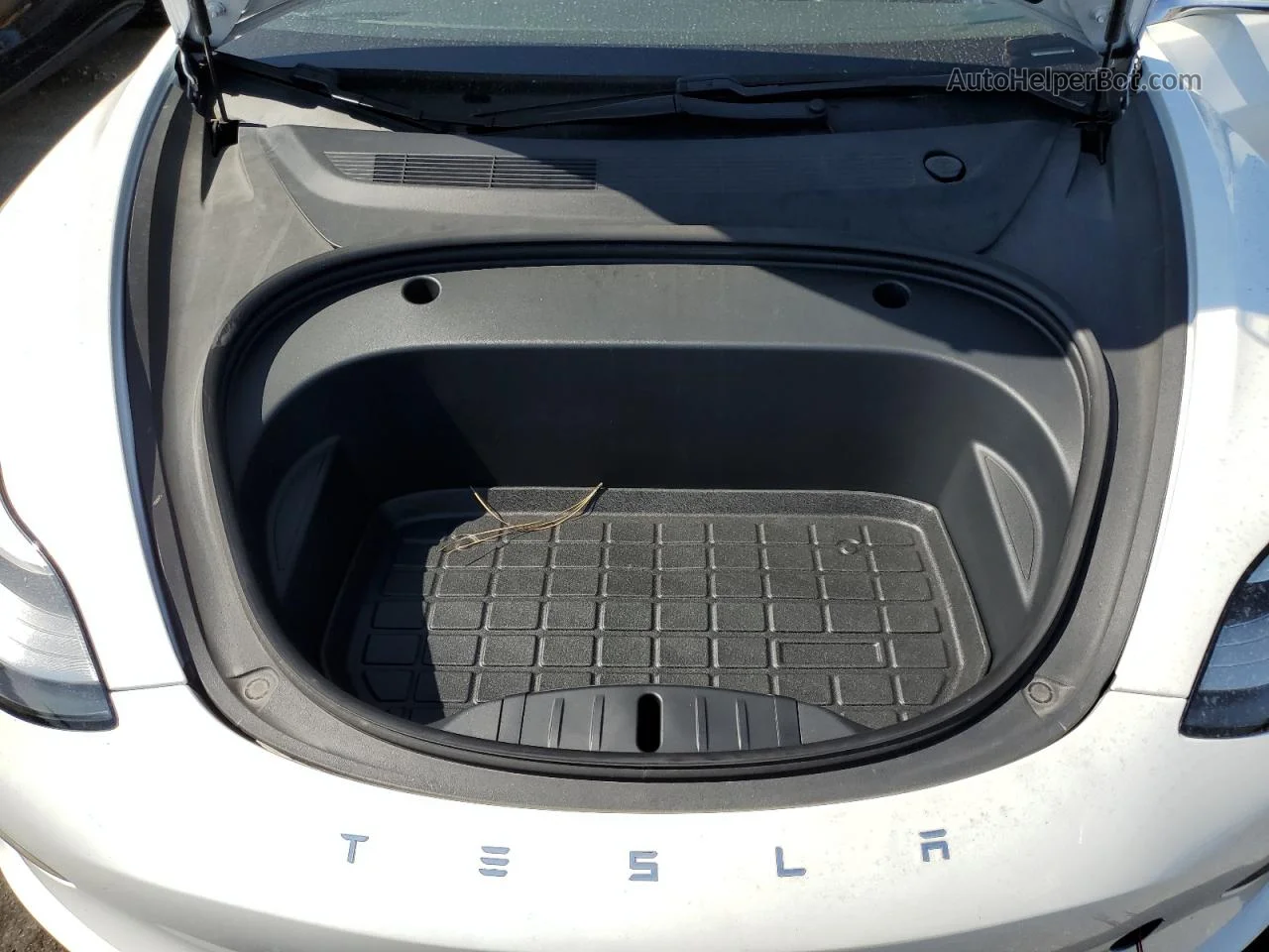 2020 Tesla Model 3  White vin: 5YJ3E1EB6LF787217