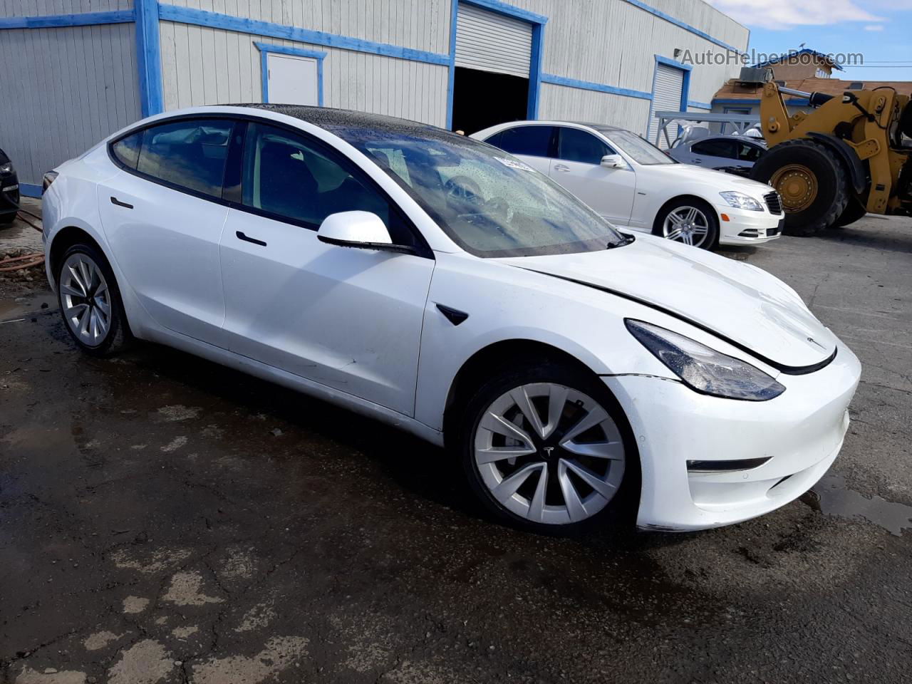 2022 Tesla Model 3  White vin: 5YJ3E1EB6NF143946