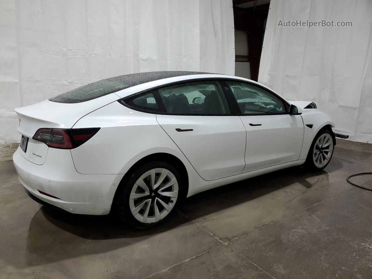 2022 Tesla Model 3  White vin: 5YJ3E1EB6NF290543