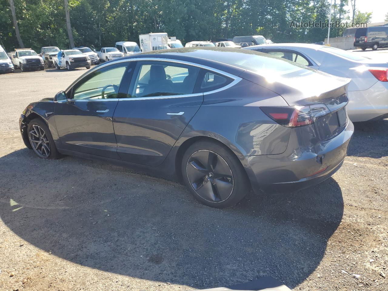 2018 Tesla Model 3  Серый vin: 5YJ3E1EB7JF119536