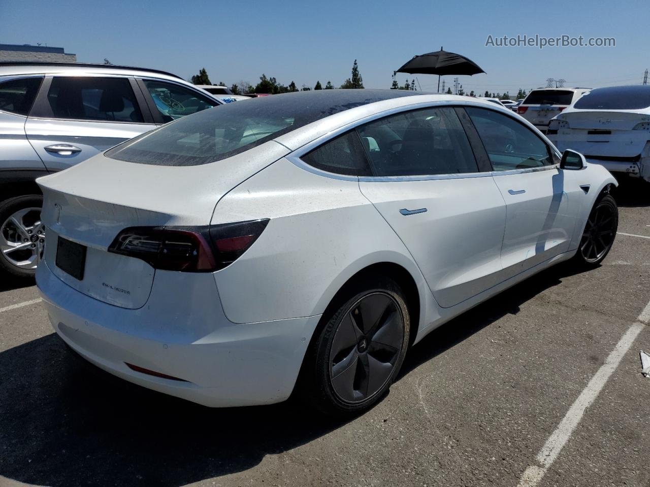 2018 Tesla Model 3  White vin: 5YJ3E1EB7JF120766