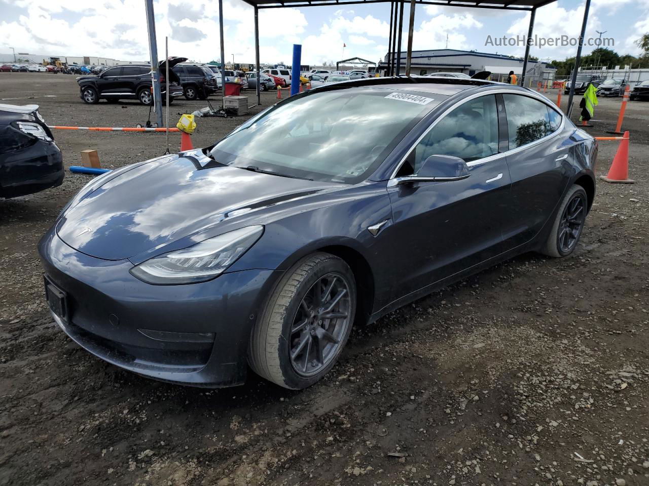 2018 Tesla Model 3  Серый vin: 5YJ3E1EB7JF128561