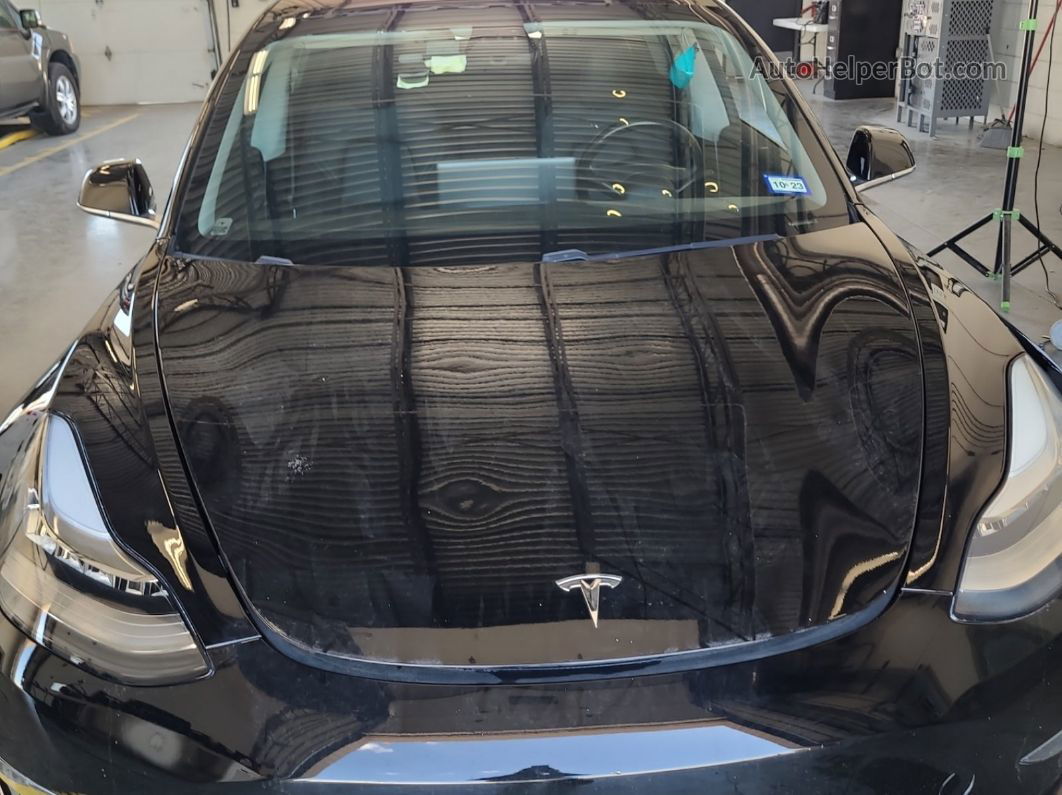 2019 Tesla Model 3   Белый vin: 5YJ3E1EB7KF193962