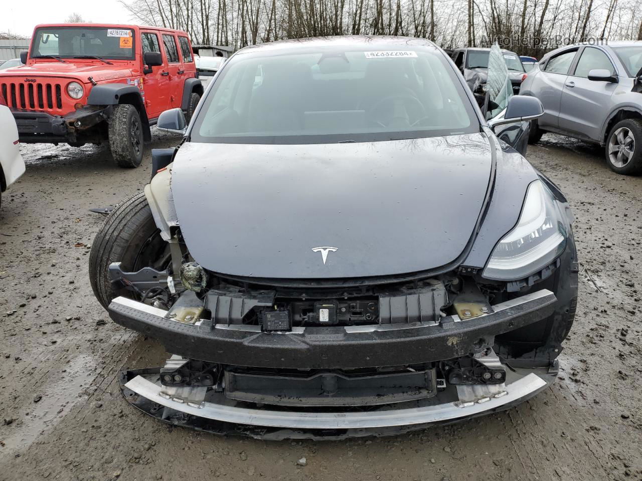 2019 Tesla Model 3  Угольный vin: 5YJ3E1EB7KF205611