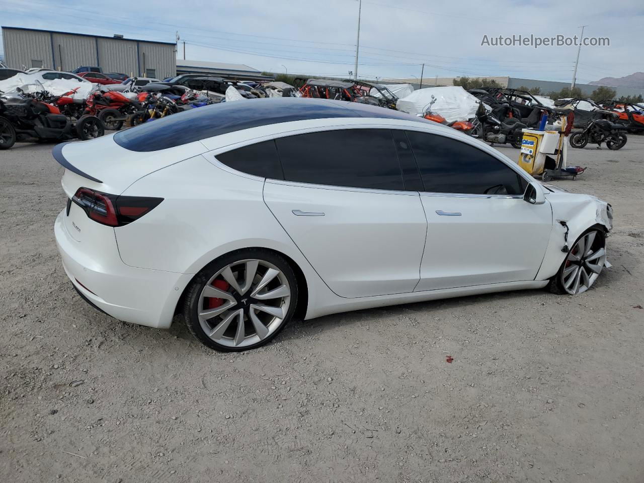 2019 Tesla Model 3  Белый vin: 5YJ3E1EB7KF231397