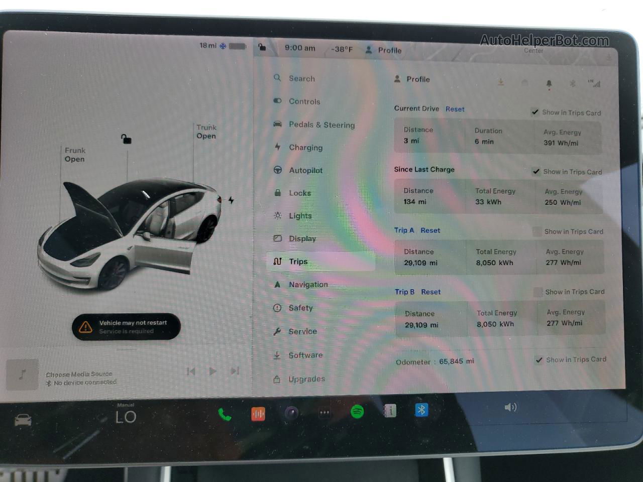 2019 Tesla Model 3  White vin: 5YJ3E1EB7KF423192