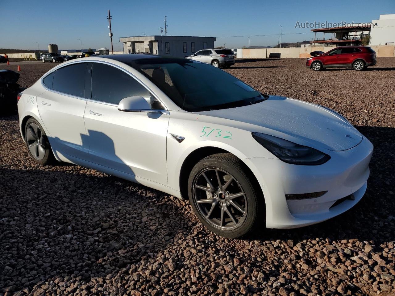 2019 Tesla Model 3  Белый vin: 5YJ3E1EB7KF437447