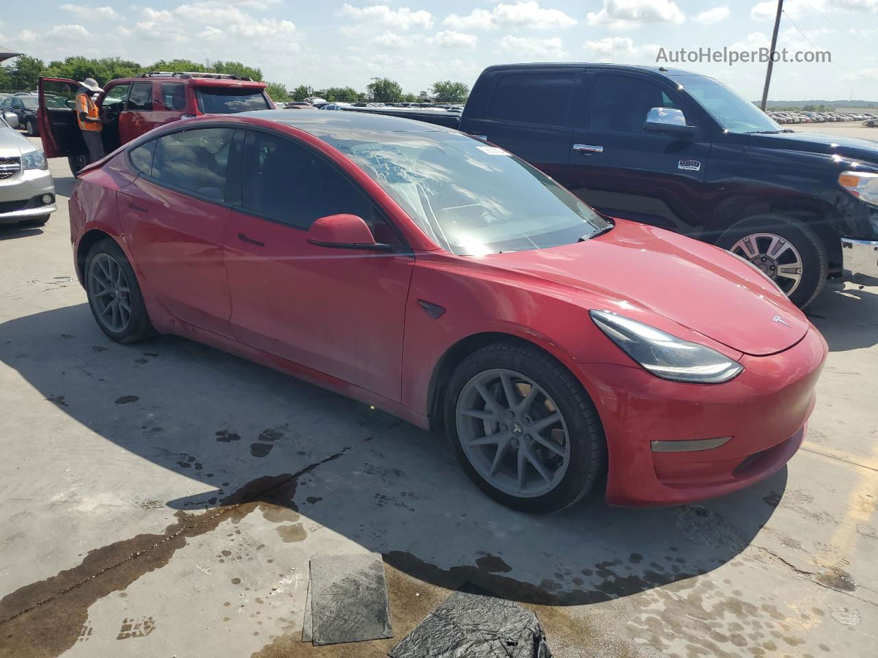 2022 Tesla Model 3  Red vin: 5YJ3E1EB7NF117422