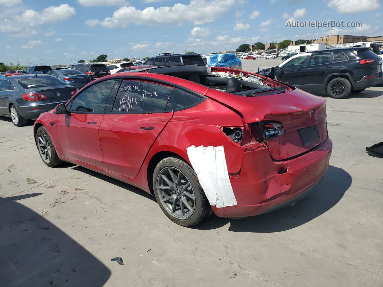 2022 Tesla Model 3  Red vin: 5YJ3E1EB7NF117422
