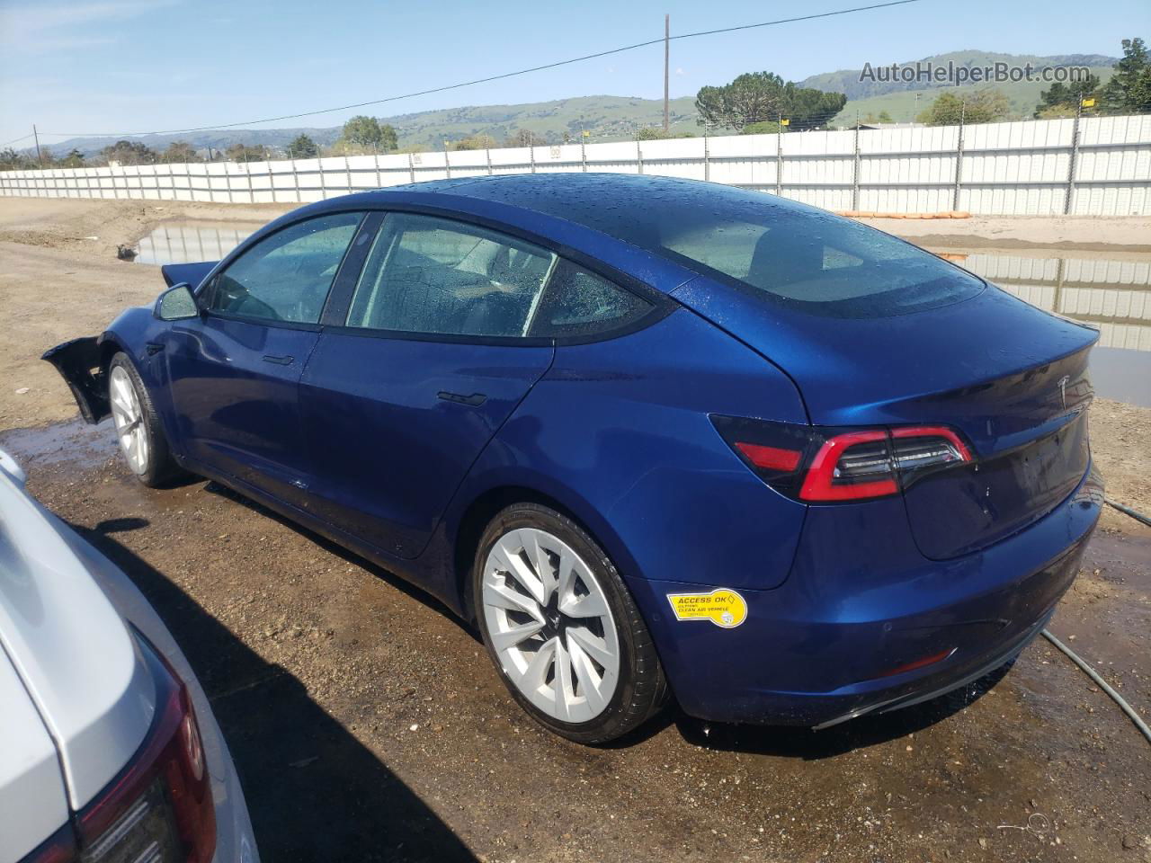 2022 Tesla Model 3  Blue vin: 5YJ3E1EB7NF144202