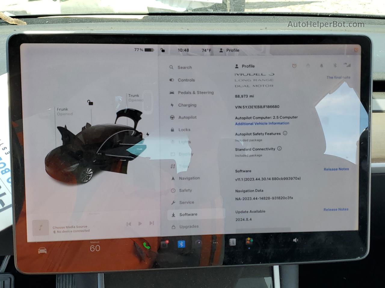 2018 Tesla Model 3  Черный vin: 5YJ3E1EB8JF186680