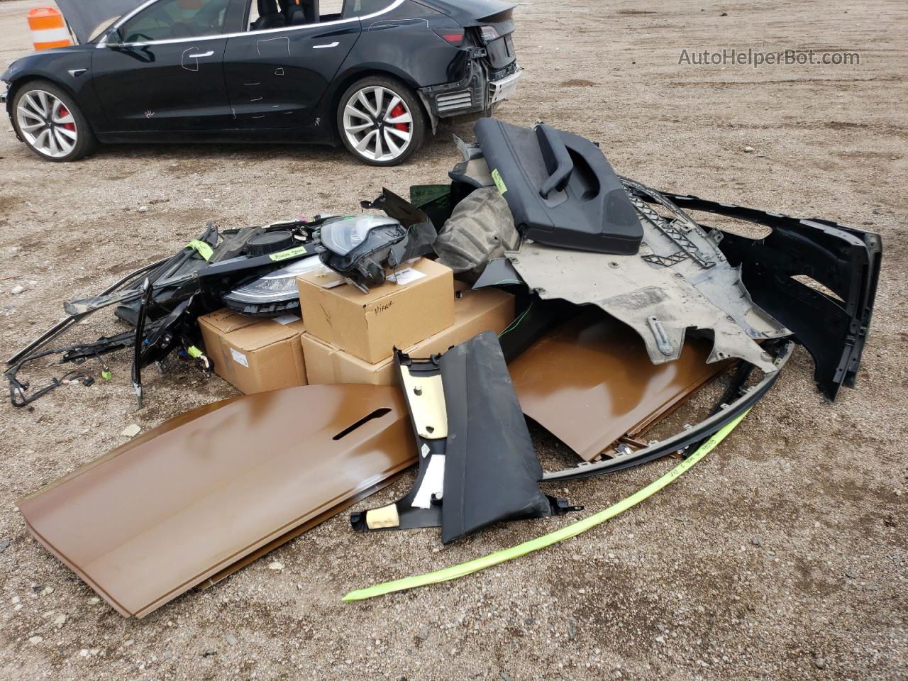 2019 Tesla Model 3  Black vin: 5YJ3E1EB8KF421984