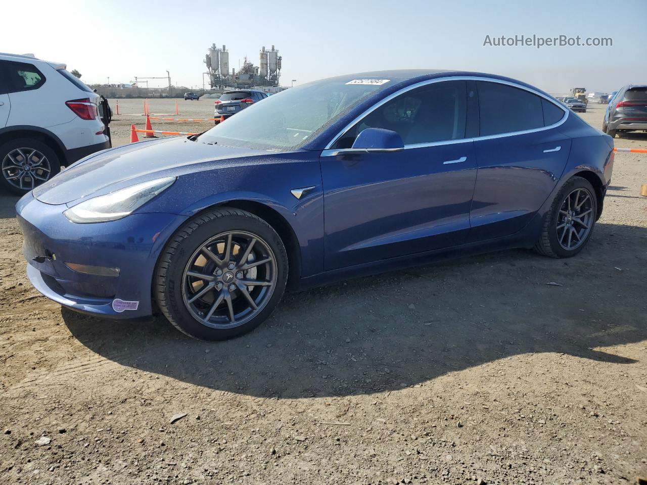 2019 Tesla Model 3  Синий vin: 5YJ3E1EB8KF497219