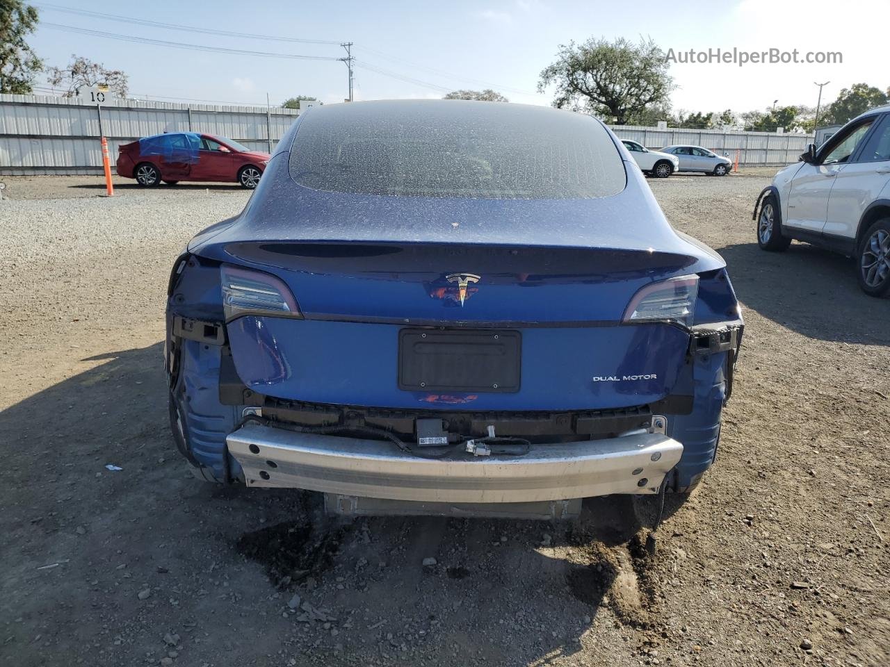 2019 Tesla Model 3  Синий vin: 5YJ3E1EB8KF497219