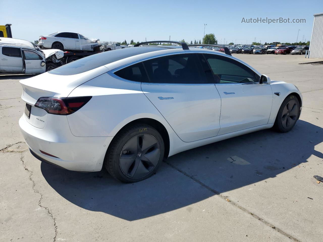 2019 Tesla Model 3  White vin: 5YJ3E1EB8KF510969