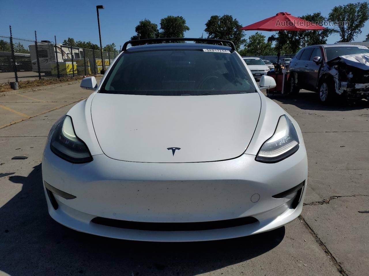 2019 Tesla Model 3  White vin: 5YJ3E1EB8KF510969