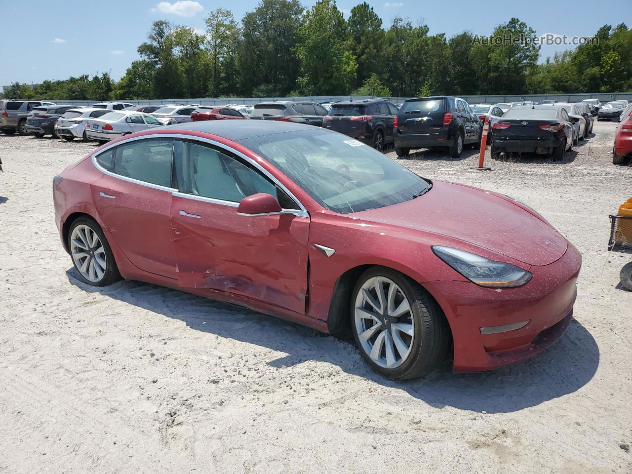2020 Tesla Model 3  Red vin: 5YJ3E1EB8LF537185