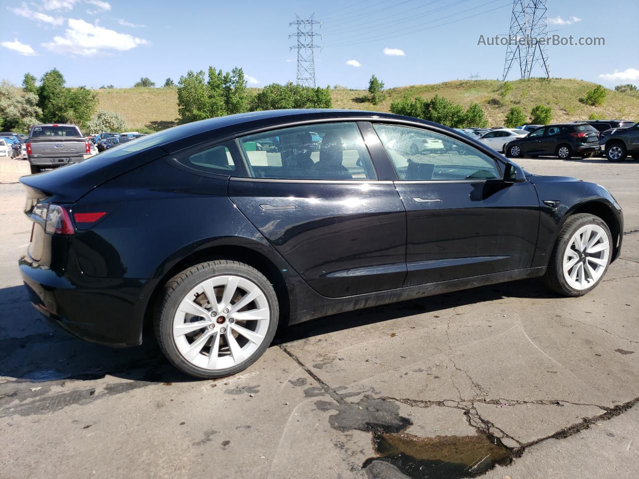 2022 Tesla Model 3  Черный vin: 5YJ3E1EB8NF304894