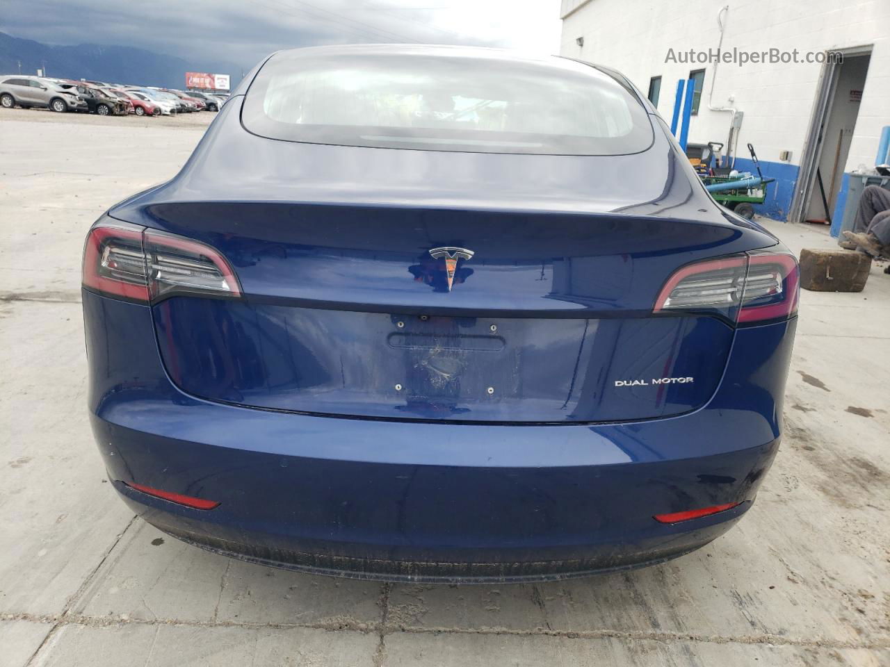 2018 Tesla Model 3  Blue vin: 5YJ3E1EB9JF064720