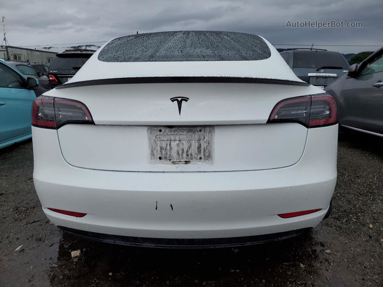 2018 Tesla Model 3  White vin: 5YJ3E1EB9JF107811