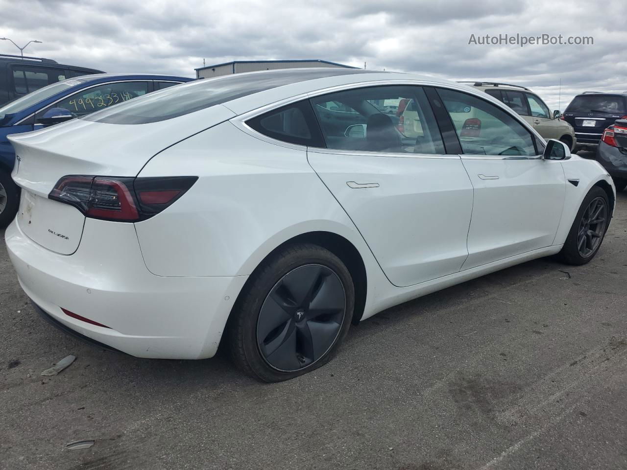 2018 Tesla Model 3  White vin: 5YJ3E1EB9JF131204