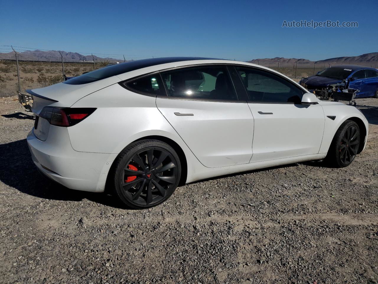 2019 Tesla Model 3  White vin: 5YJ3E1EB9KF231398