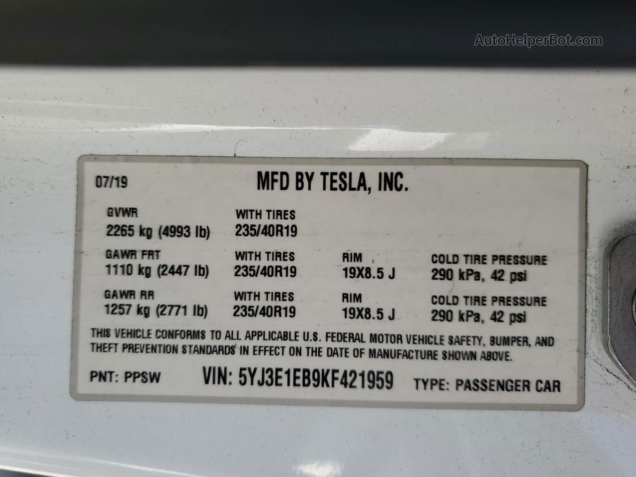 2019 Tesla Model 3  White vin: 5YJ3E1EB9KF421959