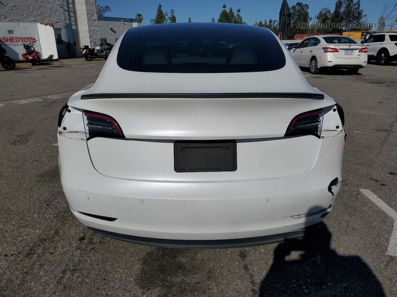 2019 Tesla Model 3  White vin: 5YJ3E1EB9KF421959