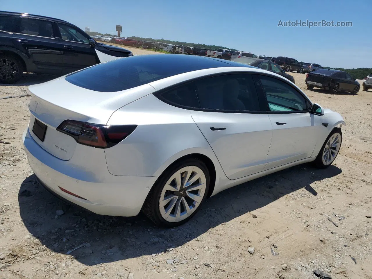 2021 Tesla Model 3  White vin: 5YJ3E1EB9MF860520