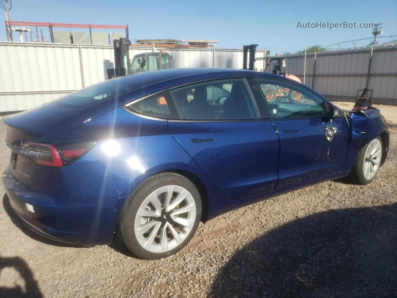 2022 Tesla Model 3 Blue vin: 5YJ3E1EB9NF250294