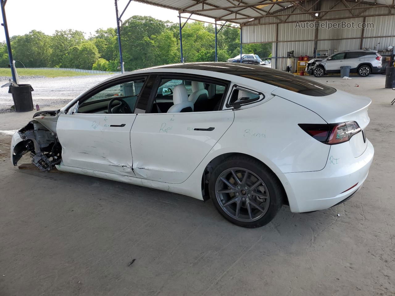 2022 Tesla Model 3  White vin: 5YJ3E1EB9NF277379