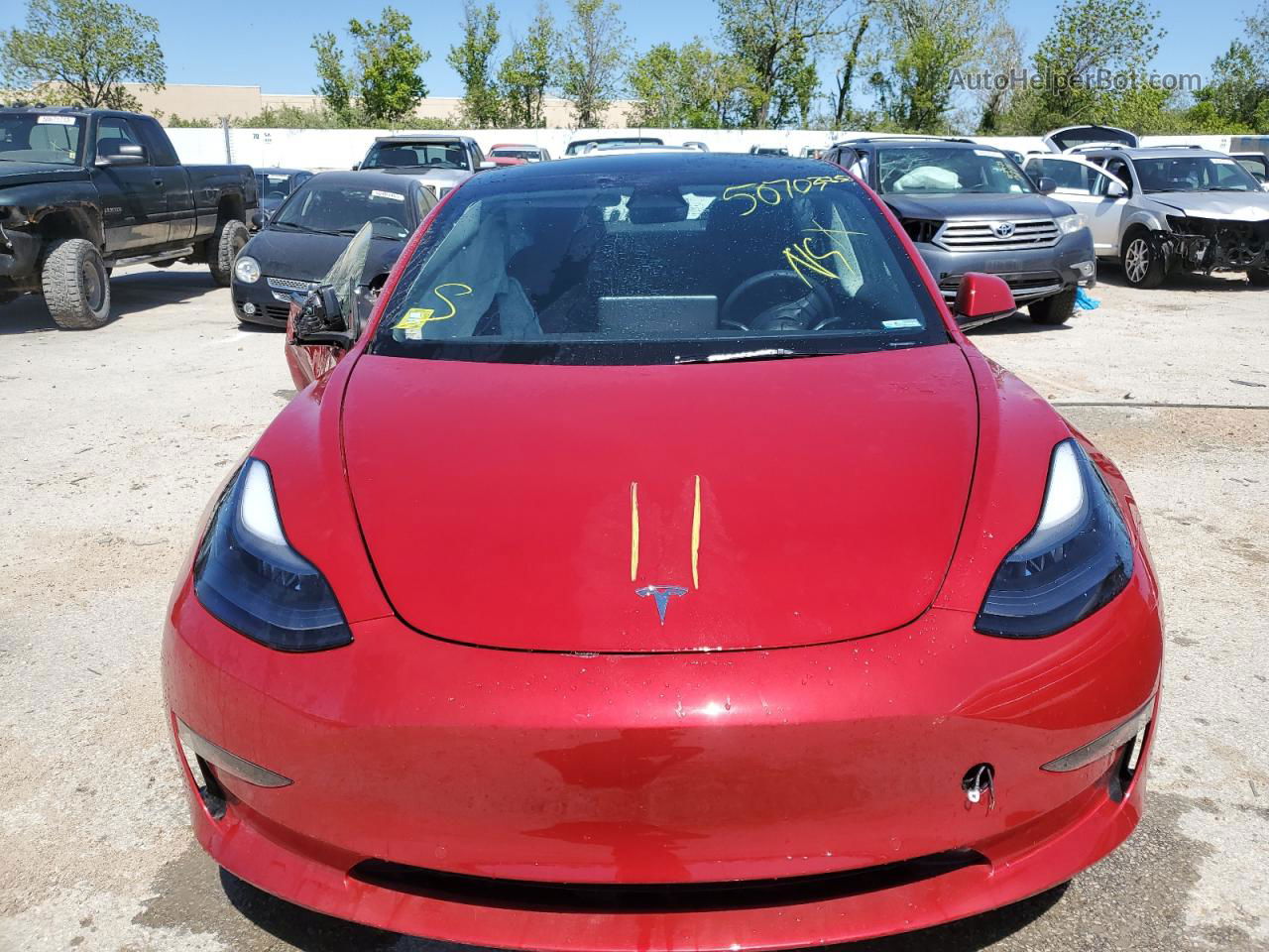 2022 Tesla Model 3  Red vin: 5YJ3E1EB9NF332235