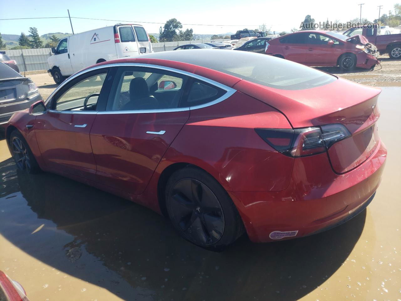 2018 Tesla Model 3  Red vin: 5YJ3E1EBXJF094275